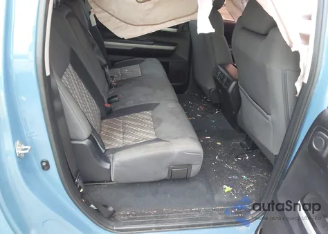 2019 Toyota Tundra Sr5 5.7L V8 z USA, uszkodzony, nr VIN 5TFEY5F13KX253979